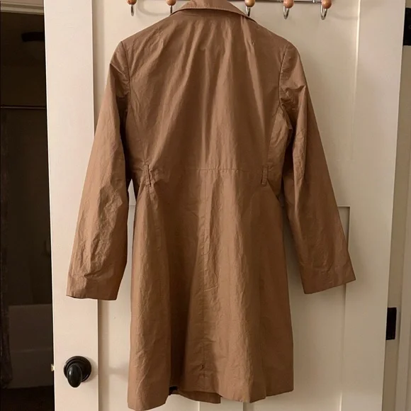 Banana Republic Women's Tan Trench Coat - Picture 3 of 3